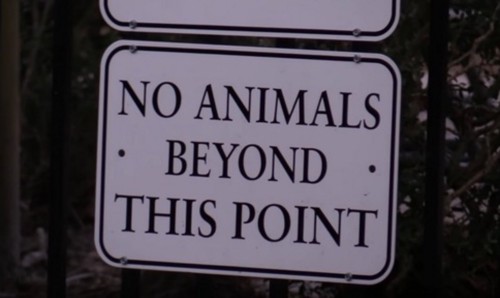 動物侵入禁止の看板
