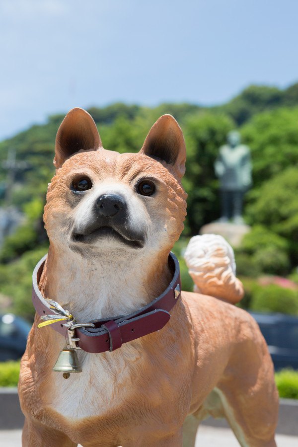 薩摩犬の銅像