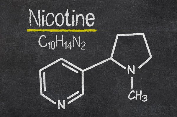 ニコチンの化学式