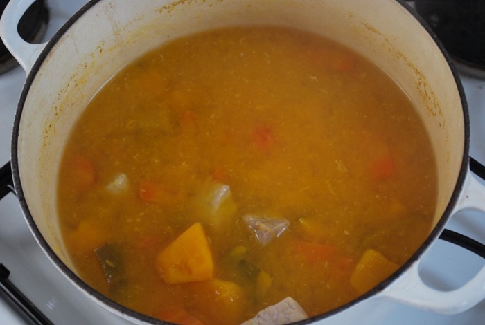 じっくり煮込んだ鍋のスープ