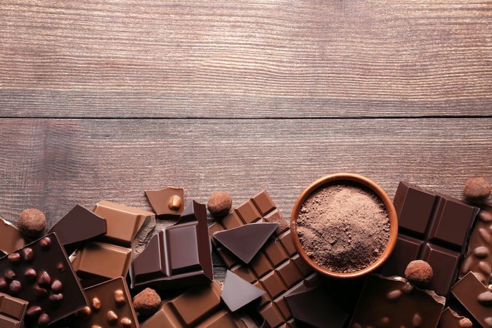チョコレートとココアパウダー